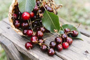 cseresznye egy kosárban